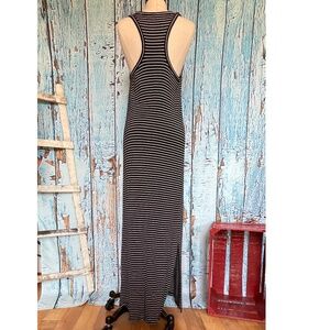 HALF MOON  BLACK w/WHITE HORIZONTAL STRIPES SLITTED MAXI DRESS SIZE SMALL